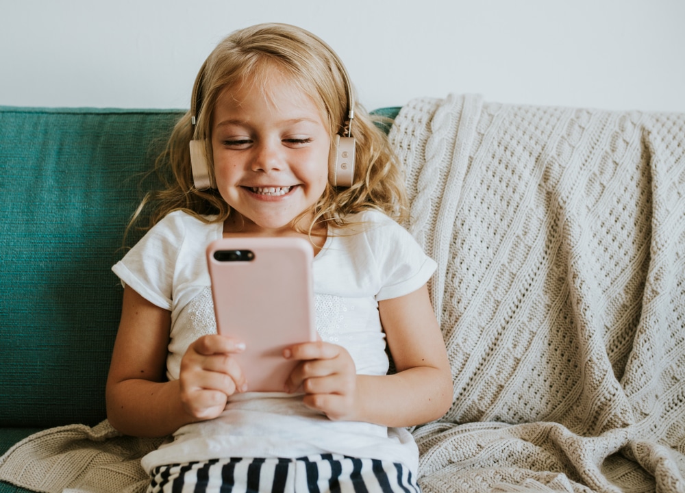 kids mobile channel advertising content